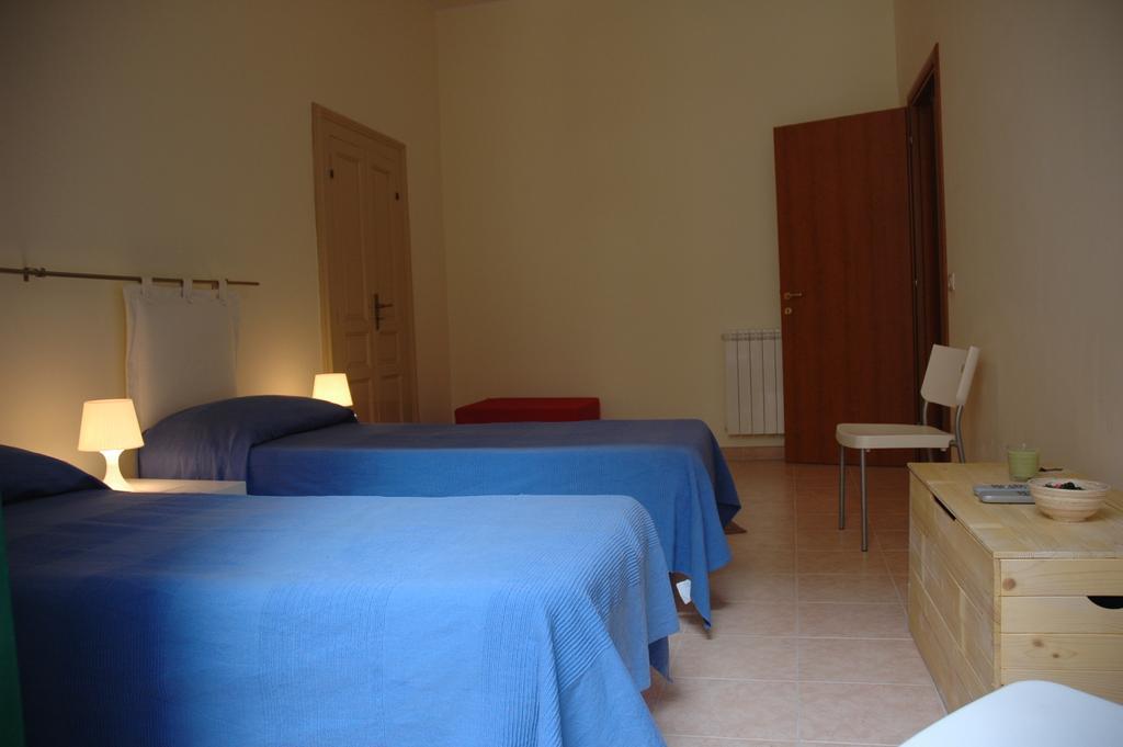 Bed & Breakfast Caravaggio Siracusa 200 Metres From Ortigia